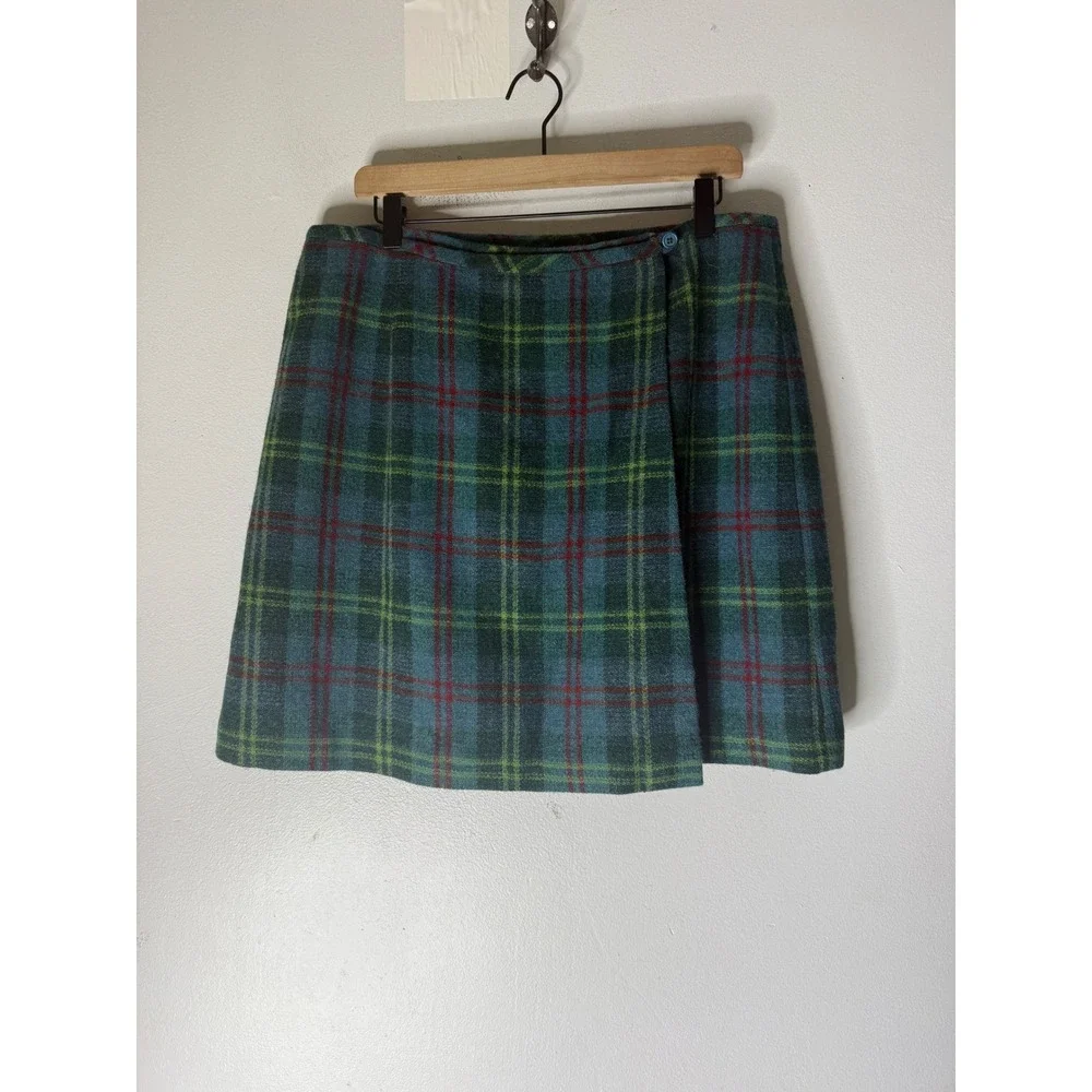 Vintage Plaid Wool Blend Mini Skirt Blue Green Red Tartan A-Line Academic 16